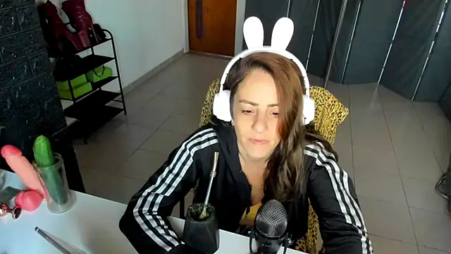 jessiburningheels online show from 02/26/25, 10:15