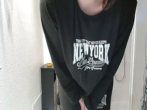 Lauzo21 online show from 02/18/26, 08:54