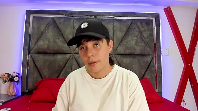 AbbySmiitth  online show from 02/17/26, 06:47