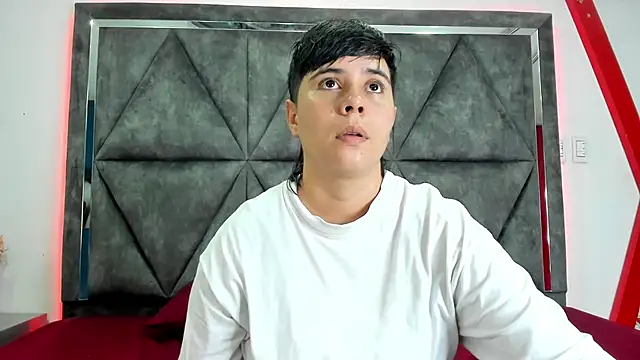 AbbySmiitth  online show from 04/22/26, 09:49