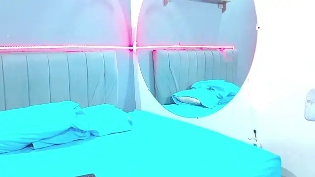 minimi naty online show from 01/15/25, 10:24