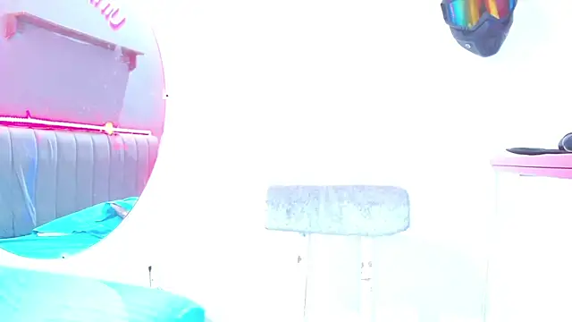 minimi naty online show from 02/04/25, 07:55