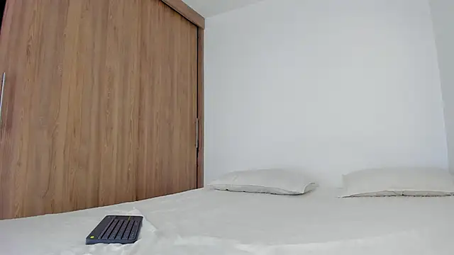 serge 7 online show from 10/02/25, 08:05