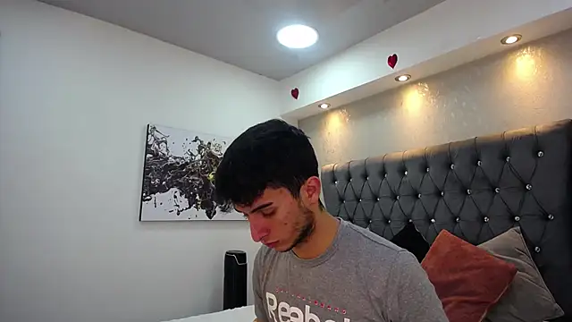 Snapshot of MrWilliseo chatting on 03/17/25, 07:15 MrWilliseo online show from 03/17/25, 07:15