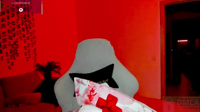 whoa-hoa-hoa-hoa-hoa online show from 10/31/25, 05:03