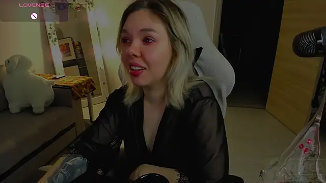 whoa-hoa-hoa-hoa-hoa online show from 02/14/26, 03:42