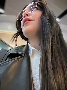 meow girl online show from 02/08/25, 01:11