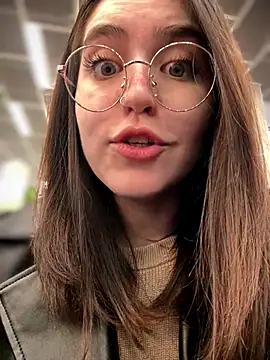 meow girl online show from 10/25/25, 12:02