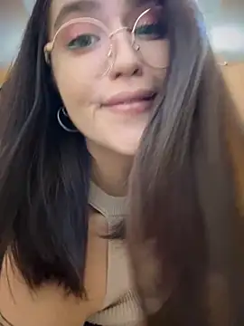 meow girl online show from 11/17/25, 04:57