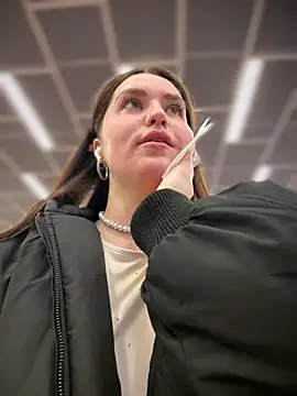 meow girl online show from 02/10/26, 11:03