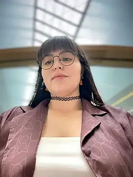 meow girl online show from 07/14/26, 12:00