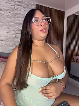 MadisonHunter2024 online show from 02/10/26, 07:51