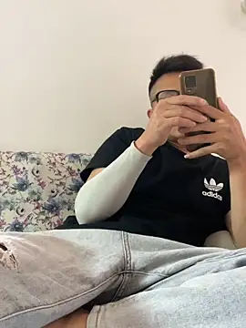 lixiaoshuai8 online show from 03/14/25, 07:59