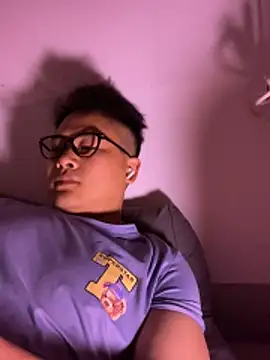 lixiaoshuai8 online show from 02/25/26, 04:05