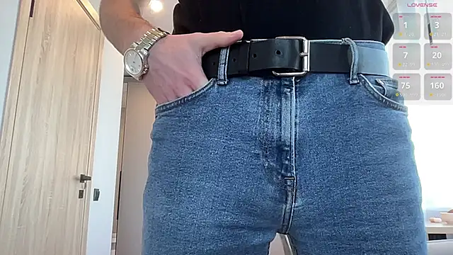 cute mark online show from 10/12/25, 05:50