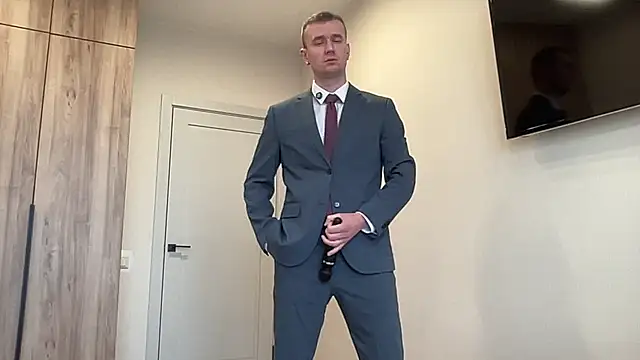 cute mark online show from 03/02/26, 07:26