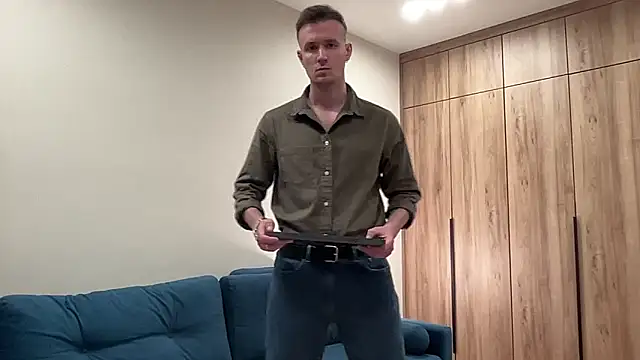 cute mark online show from 04/18/26, 07:40