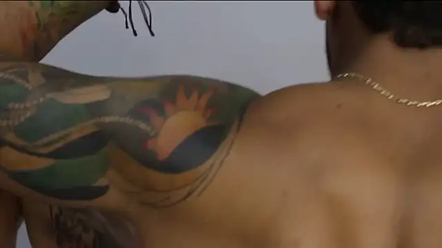 Maximo Marcelo online show from 10/15/25, 07:03