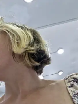 Snapshot of Public_Katrisha chatting on 02/20/26, 02:28 Public Katrisha online show from 02/20/26, 02:28