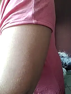 milf-kaira online show from 12/10/24, 10:28