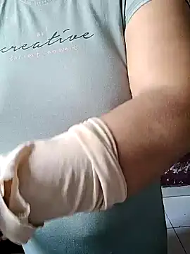 milf-kaira online show from 12/21/24, 06:30