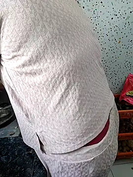 milf-kaira online show from 03/10/25, 04:49