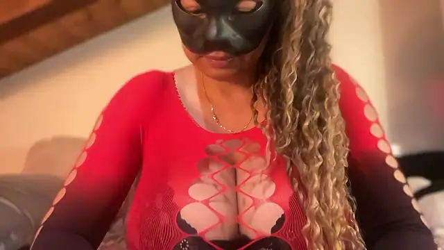 SCARLET-SANTANA online show from 01/09/26, 10:22