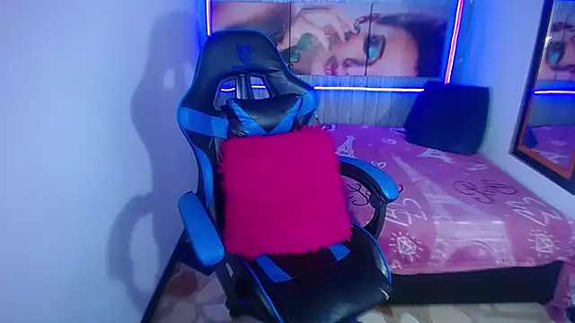 zoe connor19 online show from 03/11/25, 09:15