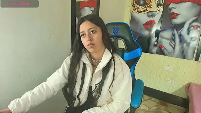 zoe connor19 online show from 09/15/25, 08:20