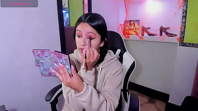 zoe connor19 online show from 11/06/25, 06:53