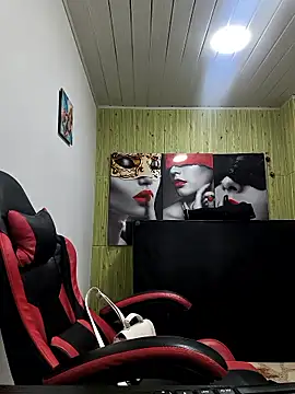 zoe connor19 online show from 02/08/26, 12:19