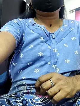 Snapshot of Tamilrojanew chatting on 05/27/26, 07:16 Tamilrojanew online show from 05/27/26, 07:16
