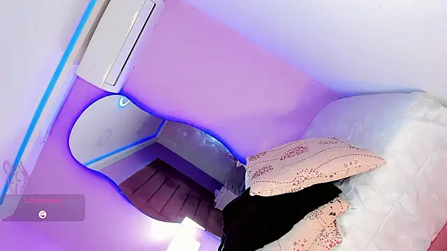 Shanelengel online show from 02/04/26, 04:51