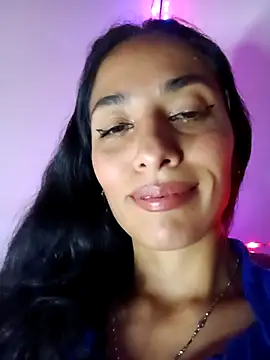 chloewildd  online show from 11/06/25, 04:13