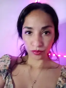 chloewildd  online show from 04/08/26, 10:32