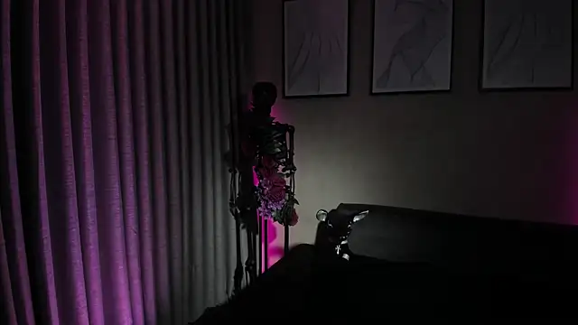 Morgan Hilll  online show from 03/03/26, 04:07