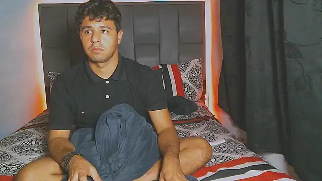 Snapshot of beautiful_james chatting on 12/17/24, 03:06 beautiful james online show from 12/17/24, 03:06