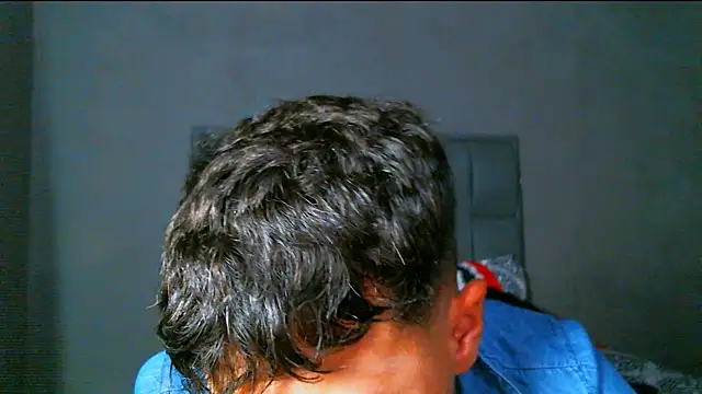 Snapshot of beautiful_james chatting on 01/24/25, 03:43 beautiful james online show from 01/24/25, 03:43