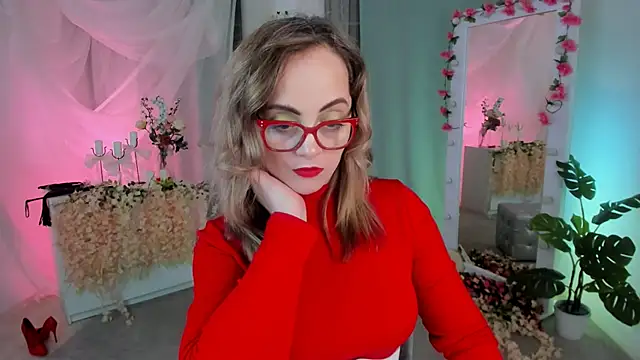 Snapshot of AdelaideRosabel chatting on 02/05/25, 10:22 AdelaideRosabel online show from 02/05/25, 10:22