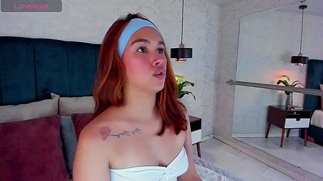 Snapshot of AdeleAndersonn chatting on 02/23/26, 08:50 AdeleAndersonn online show from 02/23/26, 08:50