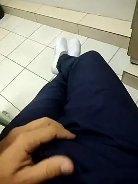 gatmoreno1 online show from 01/09/26, 05:04