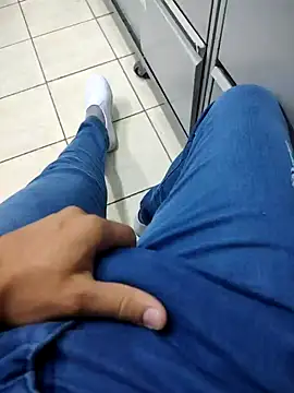 gatmoreno1 online show from 01/17/26, 12:10