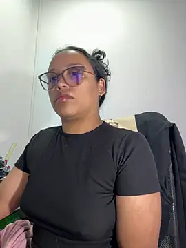 angela angels  online show from 10/31/25, 03:29