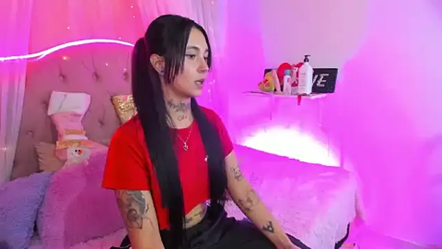  Mia  9 online show from 02/17/25, 12:21