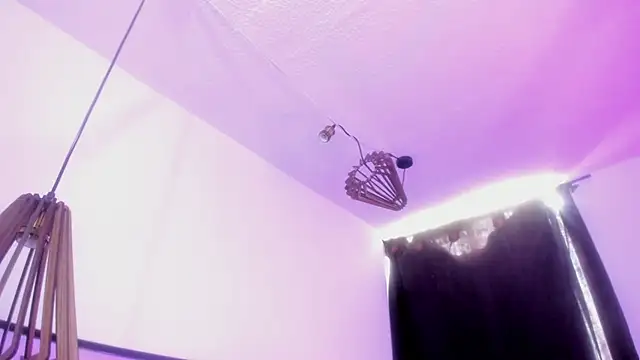  Mia  9 online show from 10/04/25, 05:11
