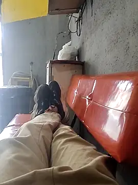 Snapshot of Juliano69xv chatting on 10/12/25, 07:46 Juliano69xv online show from 10/12/25, 07:46