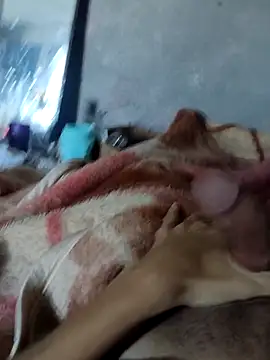 Snapshot of Juliano69xv chatting on 11/01/25, 01:02 Juliano69xv online show from 11/01/25, 01:02