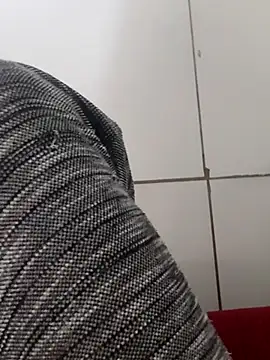 Snapshot of Juliano69xv chatting on 11/10/25, 03:00 Juliano69xv online show from 11/10/25, 03:00