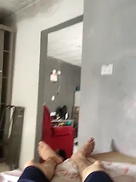 Snapshot of Juliano69xv chatting on 12/16/25, 03:28 Juliano69xv online show from 12/16/25, 03:28