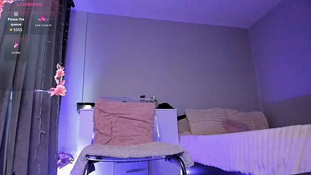 kyliejo18 online show from 06/22/26, 03:08